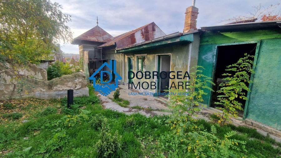 ZONA CENTRALA- CASA DEMOLABILA ,TEREN 733 MP,  DESCHIDERE STRADALA 11,5 ML