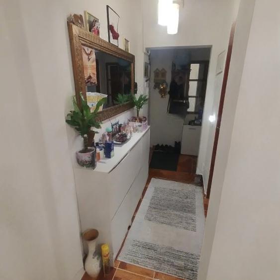 Apartament 3 camere, etajul 2/4, zona Tatarasi