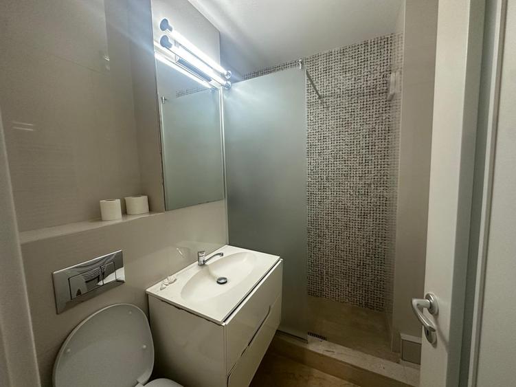 Apartament 4 camere de vanzare Copou