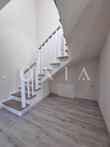 AX929 Giroc, Finisaje Premium, 1/2 Duplex Unit Prin Garaj