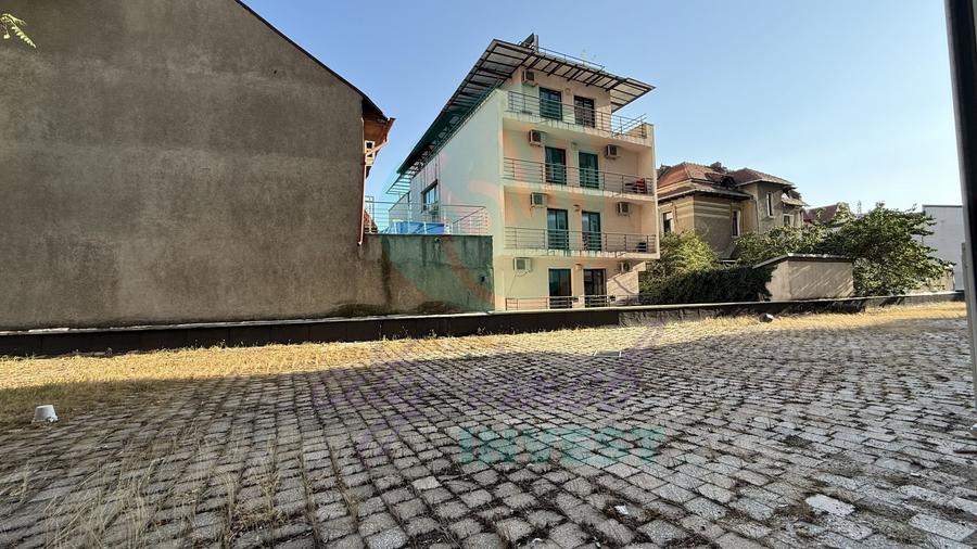 Apartament spatios cu parcare, Eminescu–Polonă