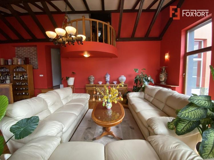 Vila cu 10 camere, de vanzare in Chisoda - ID V3322
