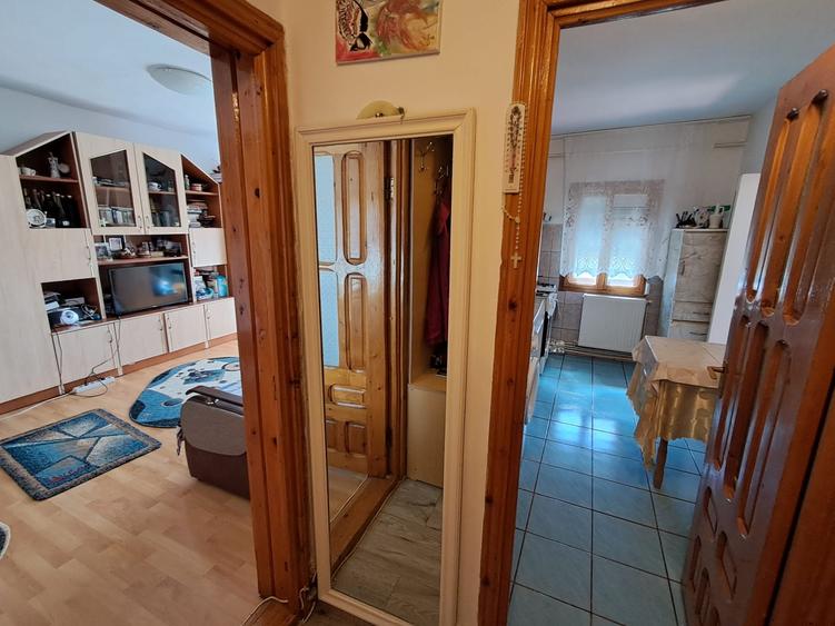 Apartament 2 camere Zona Opc - Strada Lupeni - etaj 3/4 - 54 mp