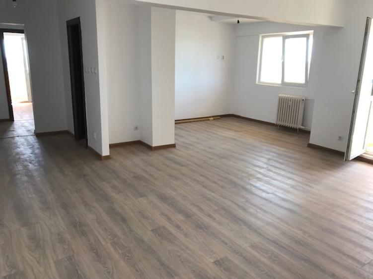 Pantelimon, ap. 4 camere, 104 mp, et.13, renovat complet, 160.000Euro