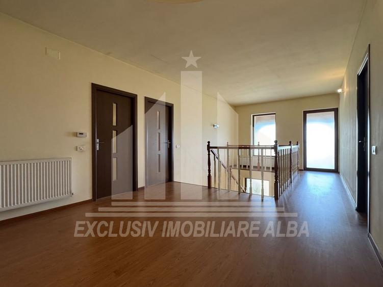 Casa individuala | Pensiune | 560 mp | 1450 mp teren | Cetate