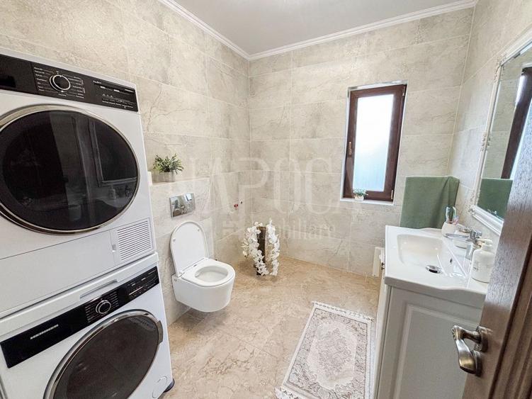Casa 4 camere de vanzare in Floresti