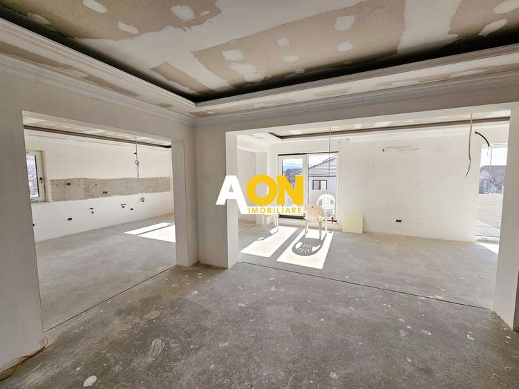 Casă 6 camere în Ciugud, dotări premium și design modern, 710 mp teren