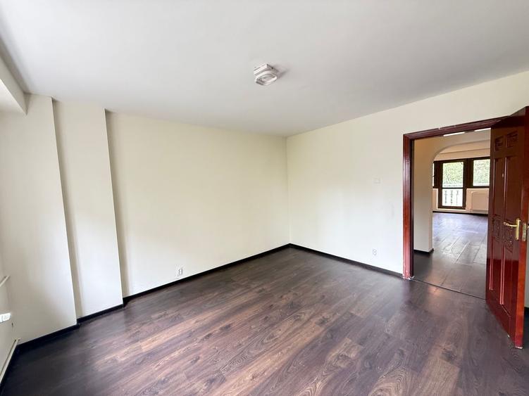 Vanzare apartament 4 camere Bld. Unirii - Fantani Bucuresti
