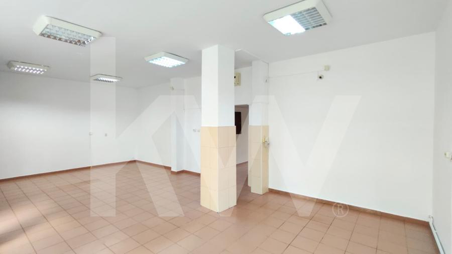 SPATIU COMERCIAL DE INCHIRIAT VALEA AURIE 102 mp