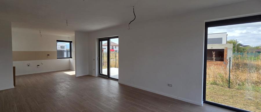 Casa in Sanpetru, constructie 2025, pe P+E, 5 camere, teren 500 mp!