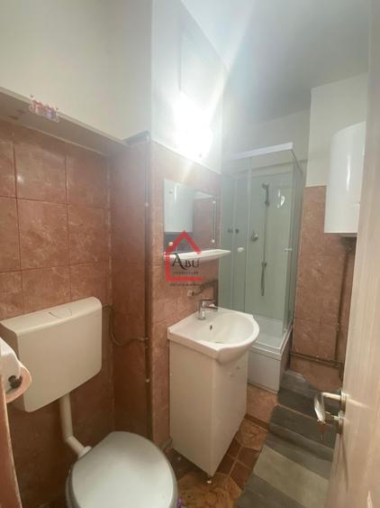 Garsoniera zona Frumoasa | etaj intermediar