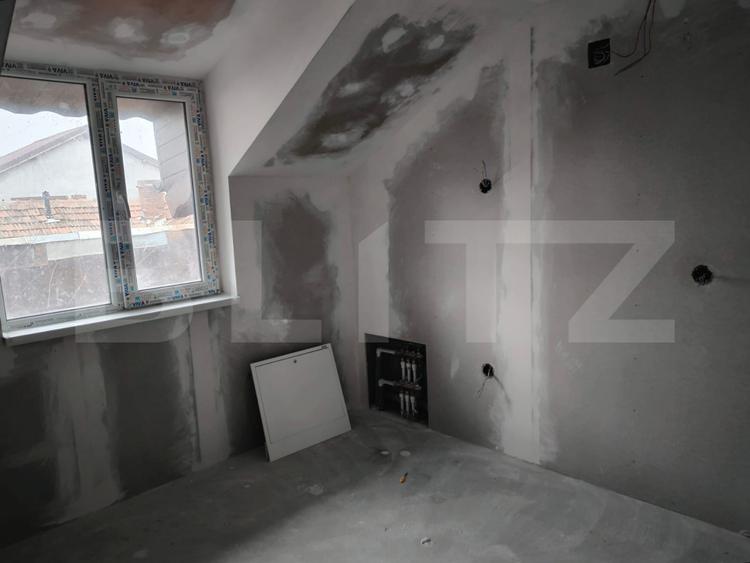 Casa P+M 80 mp utili, 230 mp teren, zona Lascar Catargiu