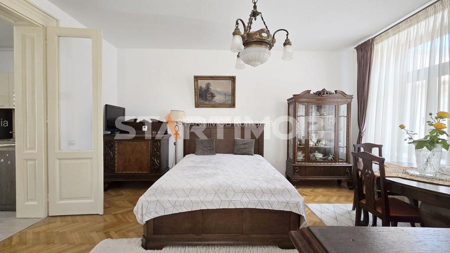 Apartament zona Liceului Saguna - 12