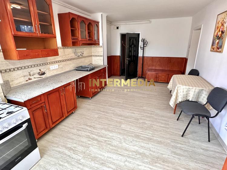 Apartament 2 Camere CENTRU de Inchiriat MOBILAT Alba Iulia zona Primariei