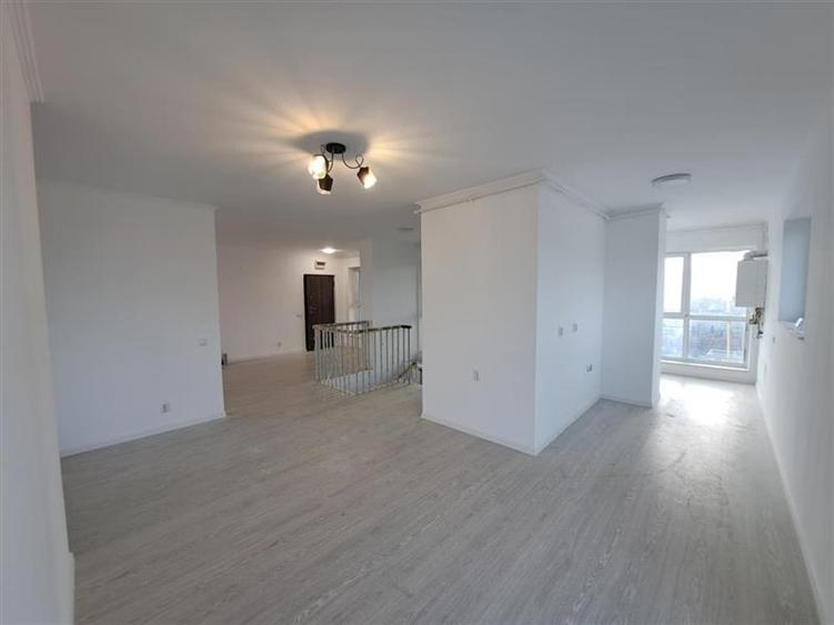Apartament Tip Penthouse, situat in cartierul Grigorescu!