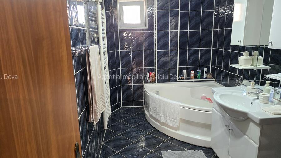 Vand apartament 3 camere decomandat in Deva, zona Dorobanti, etaj 1, mobilat - 10