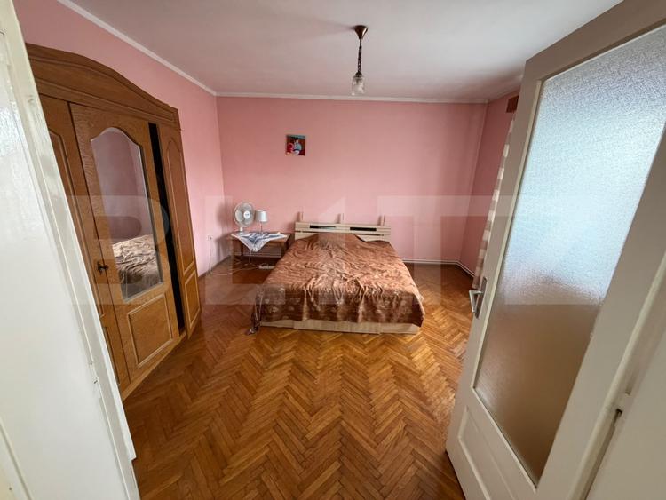 Casa cu etaj, 6 camere, 150 mp, zona 14 Mai