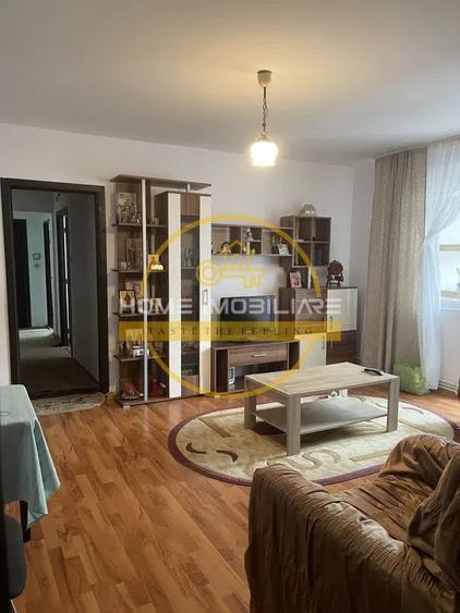 Apartament cu 3 camere/ semi-decomandat/ 70 mp/ zona Zimbru