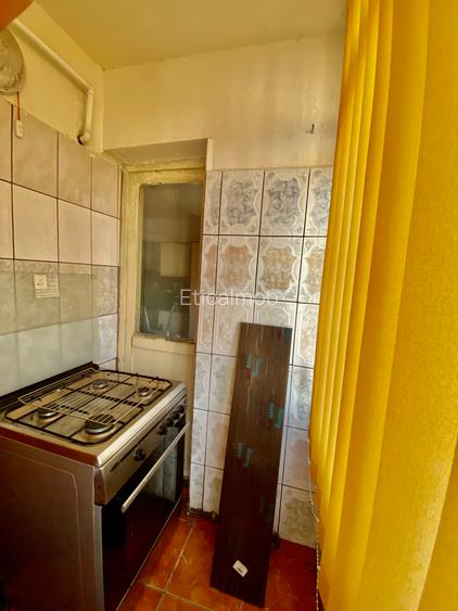 Apartament 3 Camere Decomandat de Închiriat – Micro 12, Târgoviște - 8