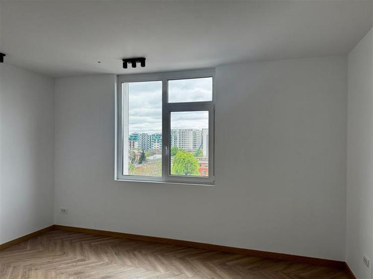 Apartament de 3 camere penthouse Academia Tehnica Carol Viilor