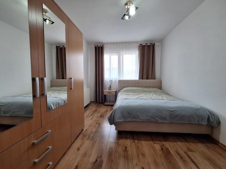 Apartament cu 3 camere, 58 mp, zona Florilor
