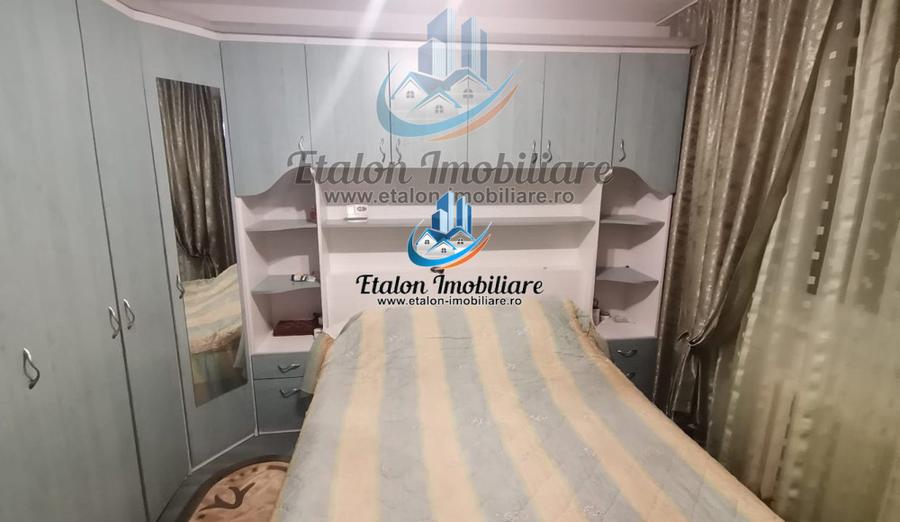 Apartament 3 camere, 2 balcoane etaj 4/4 Darmanesti