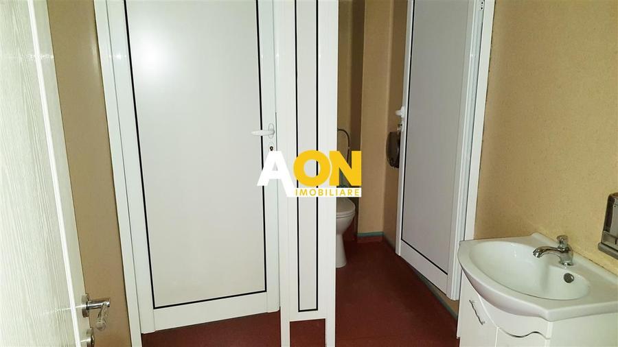 Spațiu de Birouri și Comercial, 800mp + Hală 500mp, Parcare Privată
