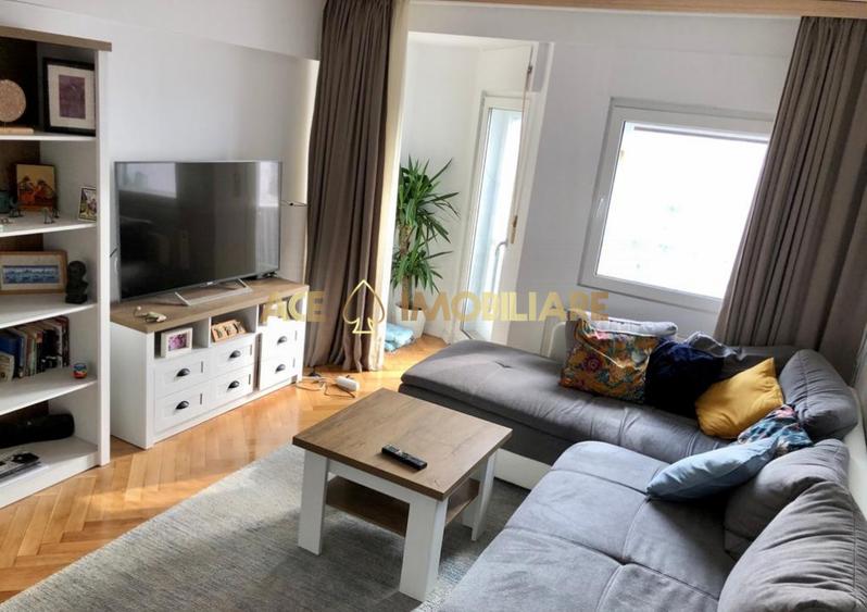 2 Camere de inchiriat | Unirii | Metrou | 64 mp