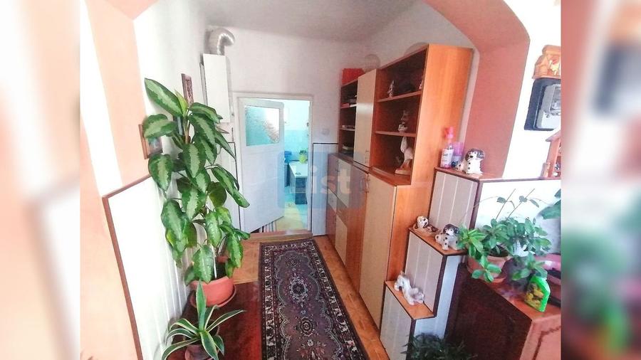 Ansamblu de 3 imobile, teren719mp,central Câmpia-Turzii,fără comision!