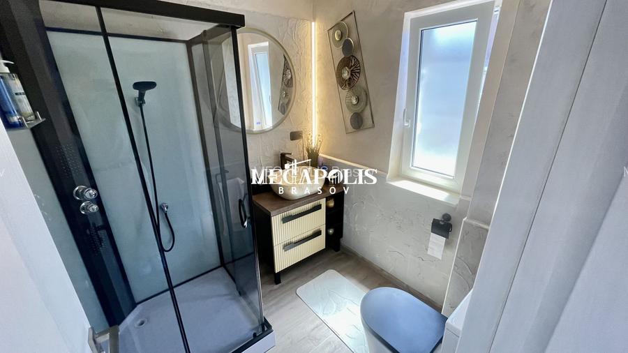 Casă înșiruita 4 camere | Panouri solare + Baterie de stocare - 12
