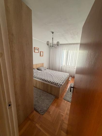 Apartament de vanzare 2 camere | decomandat | Pajura | Proprietar