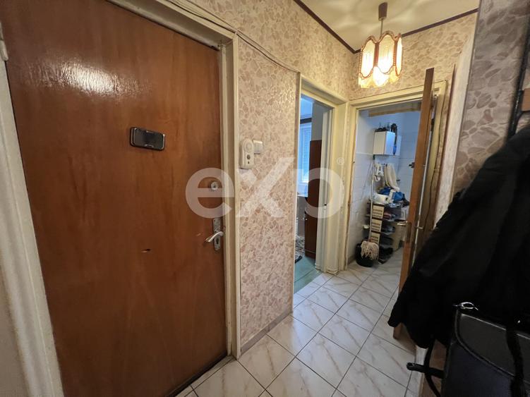 3 camere Decomandat electrica/sanitare refăcute 12 m Metrou Apărători reabilitat