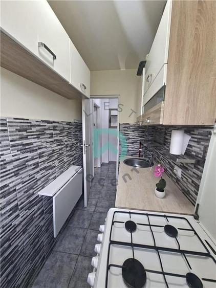 Apartament 2 camere Florilor, comision 0, etaj intermediar, loc de parcare