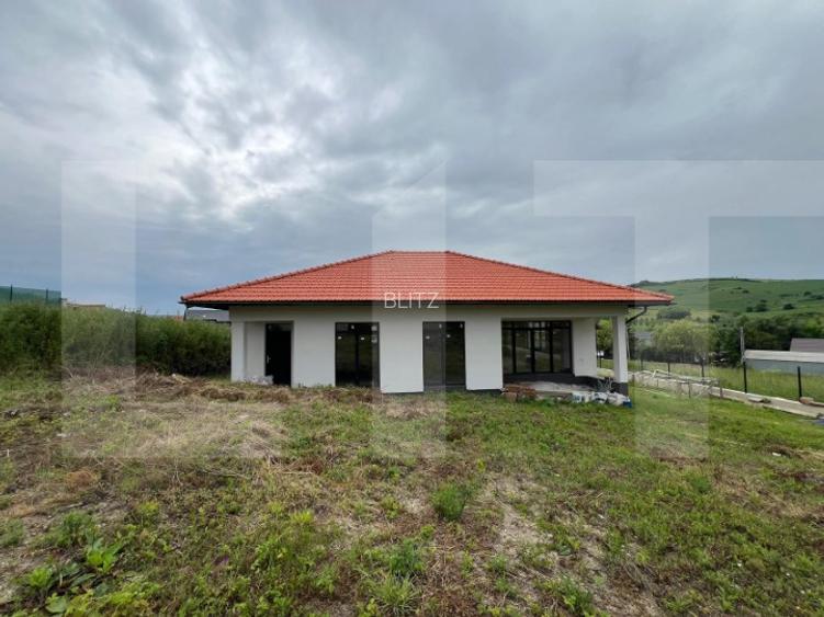 Casă pe un nivel, 150 mp, teren 1112 mp, zona Apahida - Cluj - 3