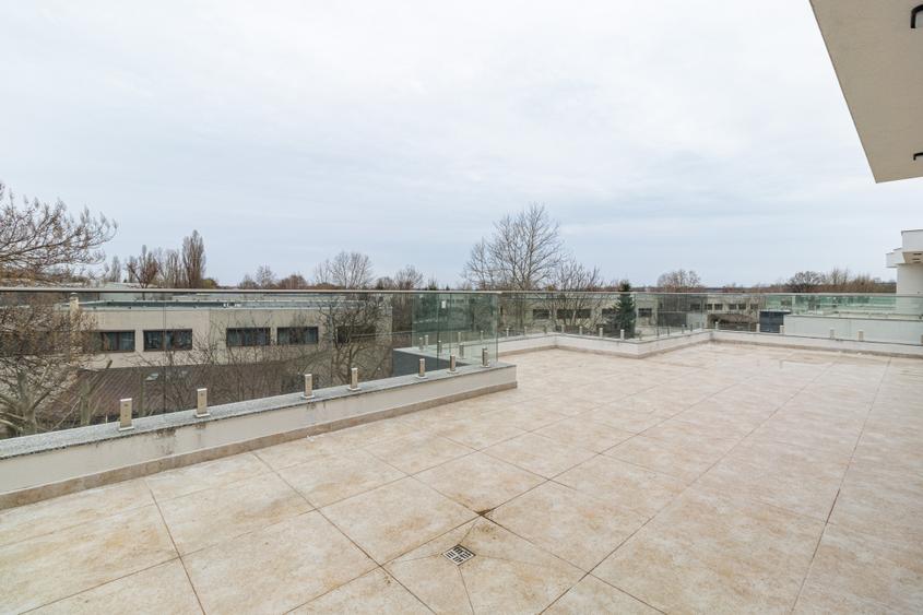 Penthouse 5 camere Green City