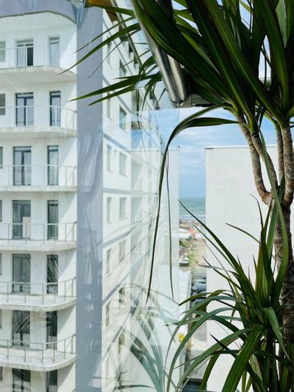 Apartament cu 3 camere complet mobilat si utilat, vedere spre Mare