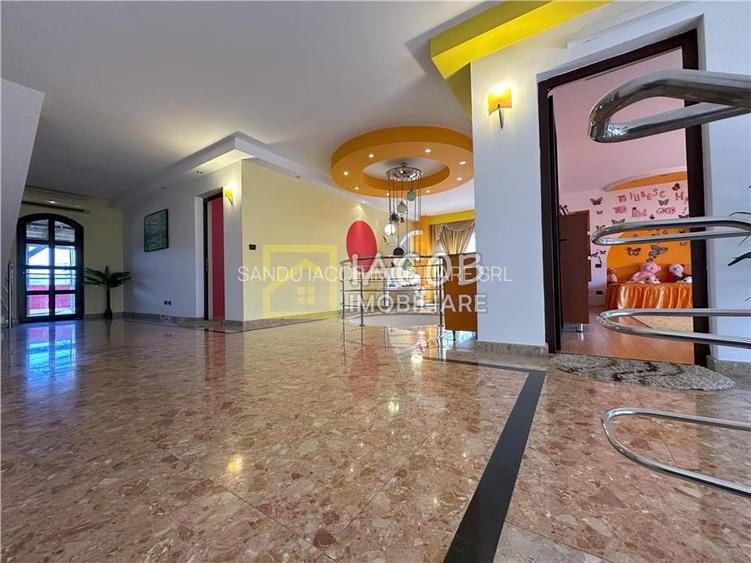 Casa impunatoare P+1+M in Cleja  ideala pentru locuinta sau investitie! - 16