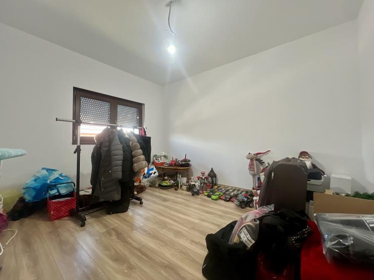 COMISION 0% Casa individuala, 4 camere, 286 mp utili, piscina - Mosnita Noua