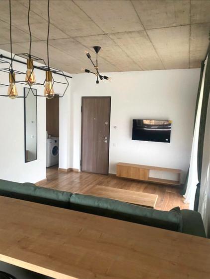 Apartament 2 camere de închiriat, etaj 1, bloc nou, parcare