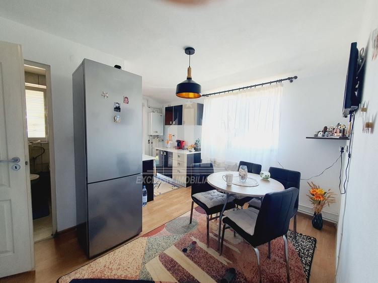 Apartament 3 camere decomandate | 80 mp | Loc parcare | Alba-Micesti