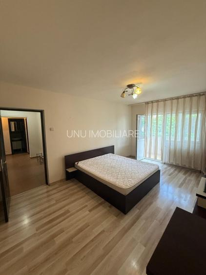 2 Decomandat - Gara, Rapa Galbena - etaj 2 - 54 mp- 130000 euro - 3