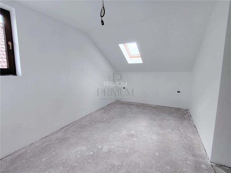 DUPLEX CU TOATE UTILITATILE - 5 CAMERE - CURTE AMENAJATA - 10