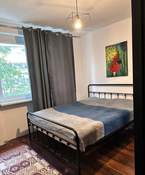 Apartament - 3 camere - decomandat - Obor