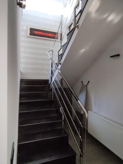 Vand vila deosebita cu 5 cam.in zona 7Noi.