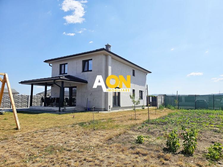 Casa spatioasa, 4 camere, mobilata, utilata, 985 mp teren, Partos