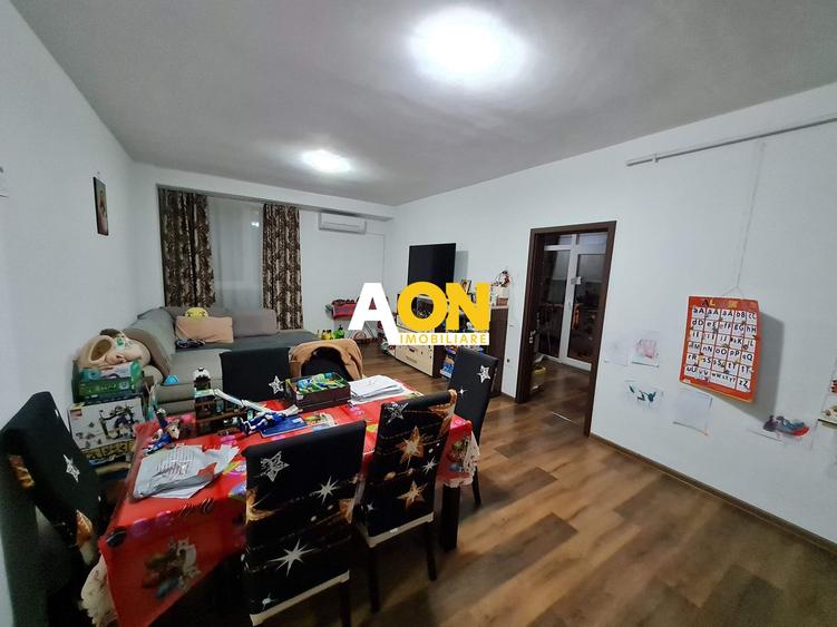 Apartament 3 Camere, 83 mp, Decomandat, Cu Garaj la Subsol