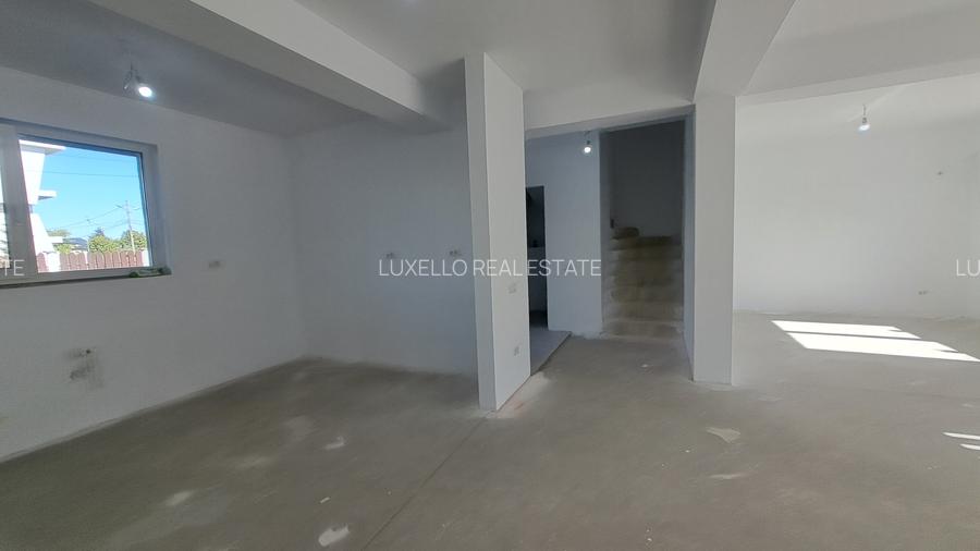 VILA LUX IN COMPLEX REZIDENTIAL - 21
