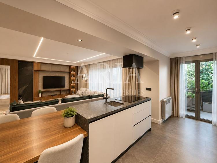 GREEN LAKE RESIDENCE APARTAMENT 4 CAMERE ULTRAFINISAT