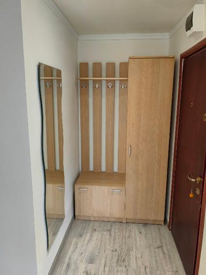 Apartament 2 camere zona pod căprioara ,renovat recent