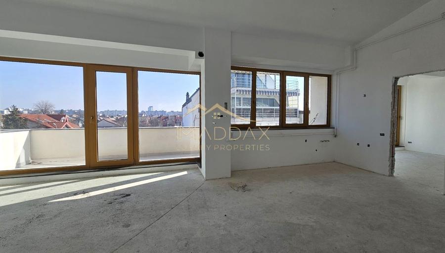 Apartament 2 camere de vanzare // Piata Domenii***